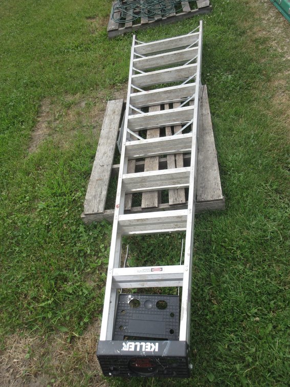 Keller aluminum step ladder