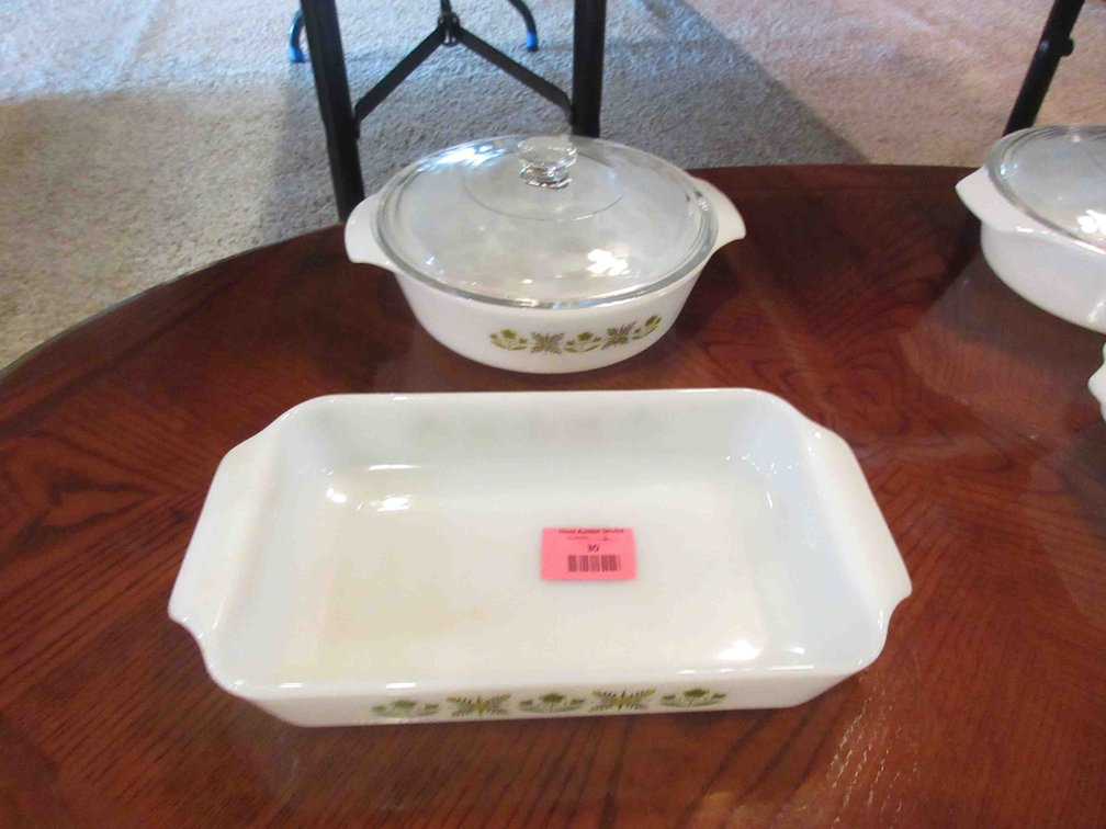 Vintage Fire King 2-piece baking set