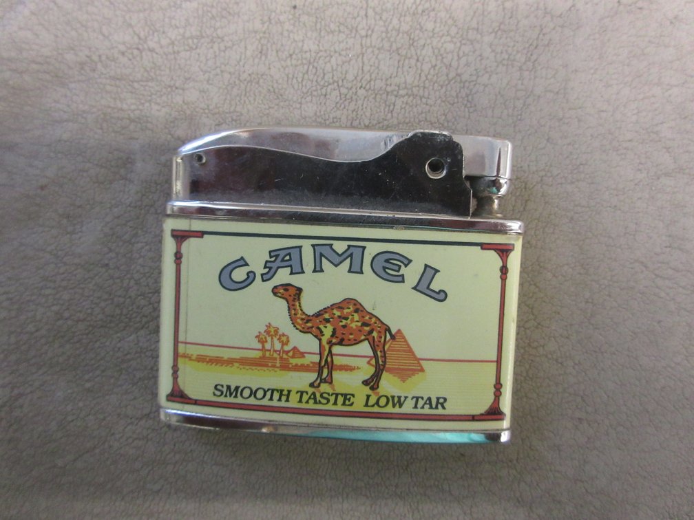 Camel lighter