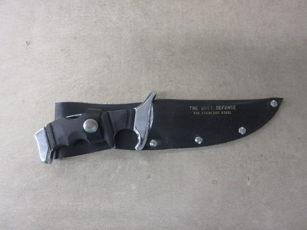 "The Best Defense 440" hunting knife