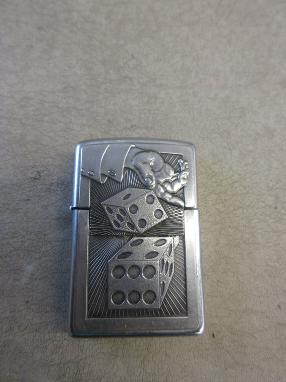 Zippo dice lighter