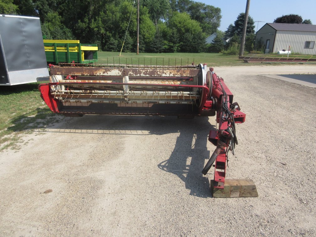 IH 990 haybine