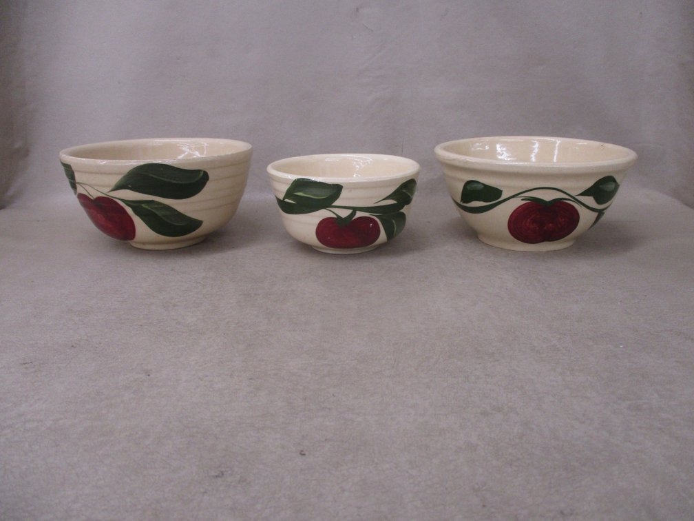 (3) Watt small mixing bowls