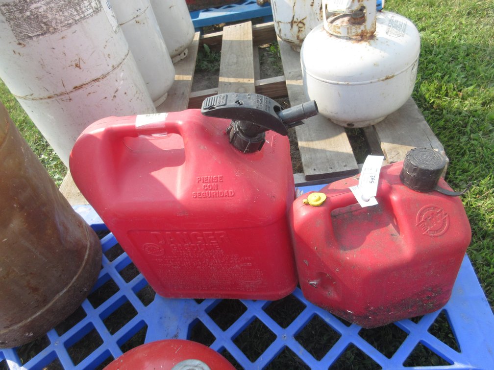 (2) Plastic gas cans