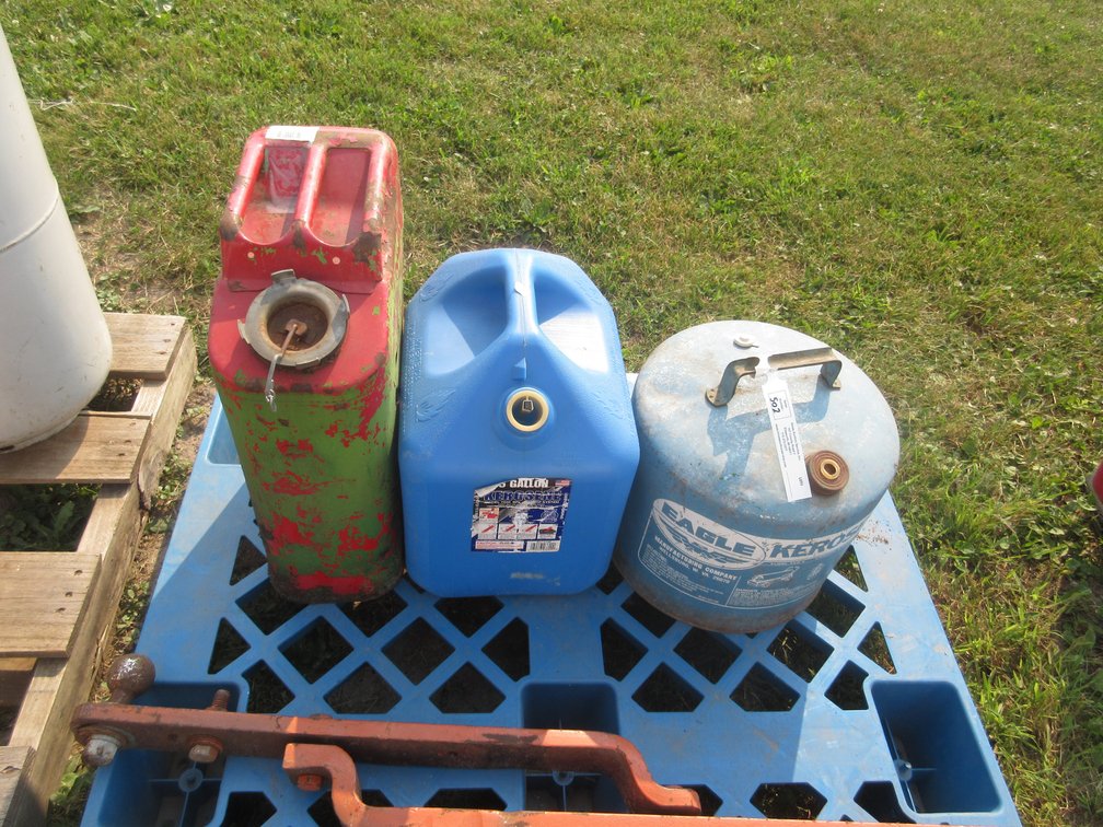 (3) Metal fuel cans