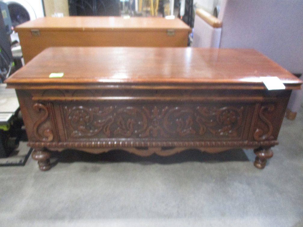 Caswell Runyan cedar chest