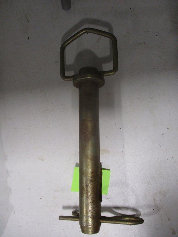 Large draw pin