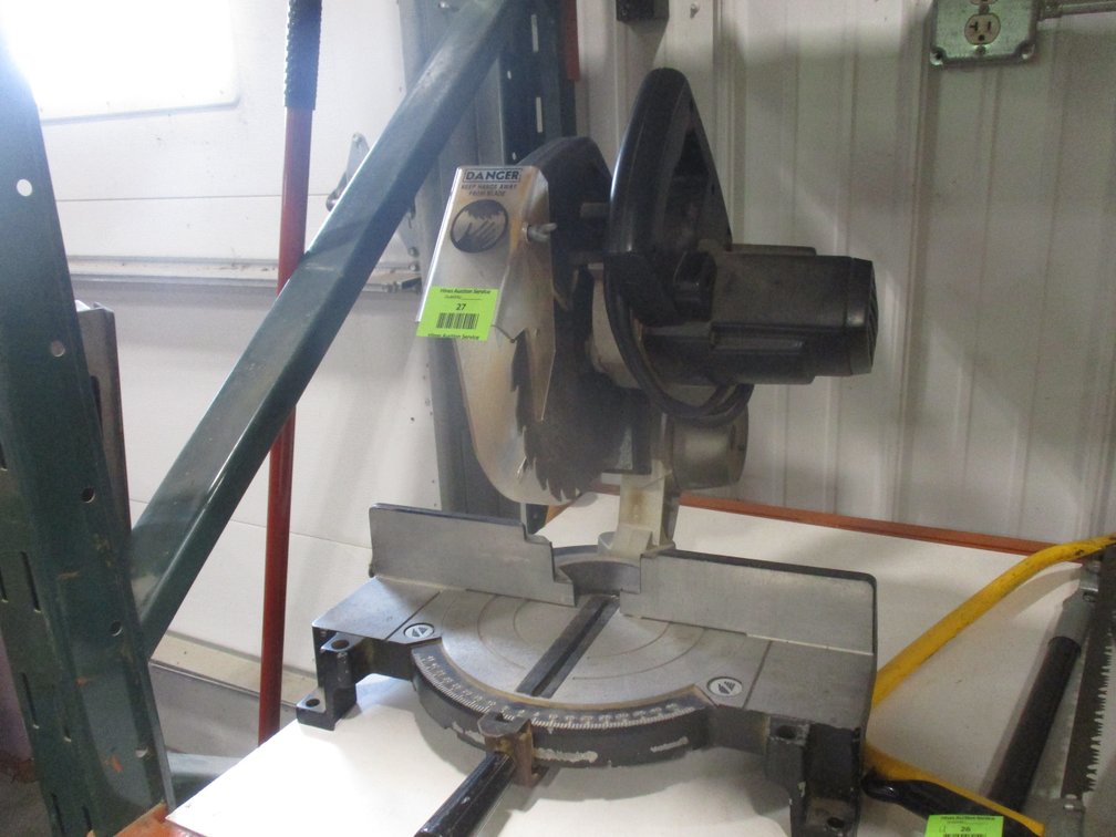 Black & Decker miter saw