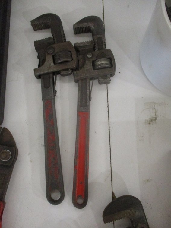 (2) 14' pipe wrenches
