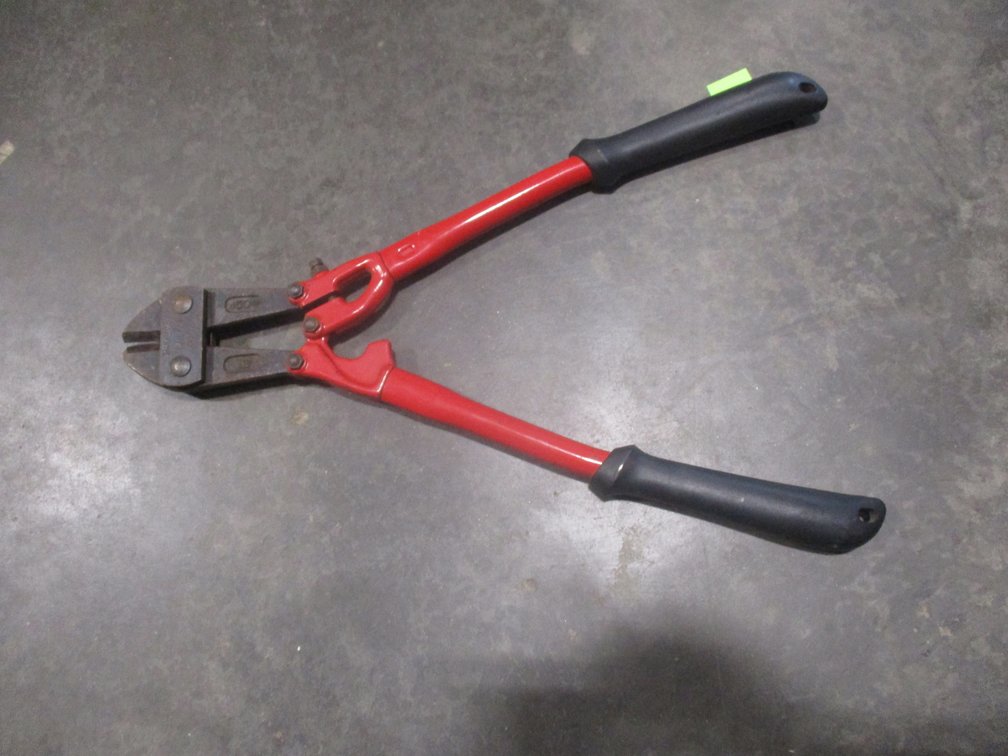 True Craft bolt cutter