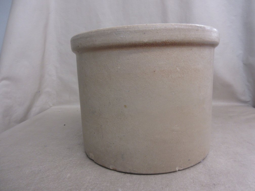 Two-tone glazed stoneware crock