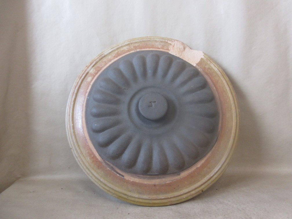 Round stoneware 4 gallon crock lid