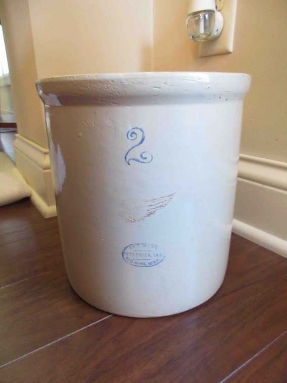 Red Wing Potteries 2-gallon crock