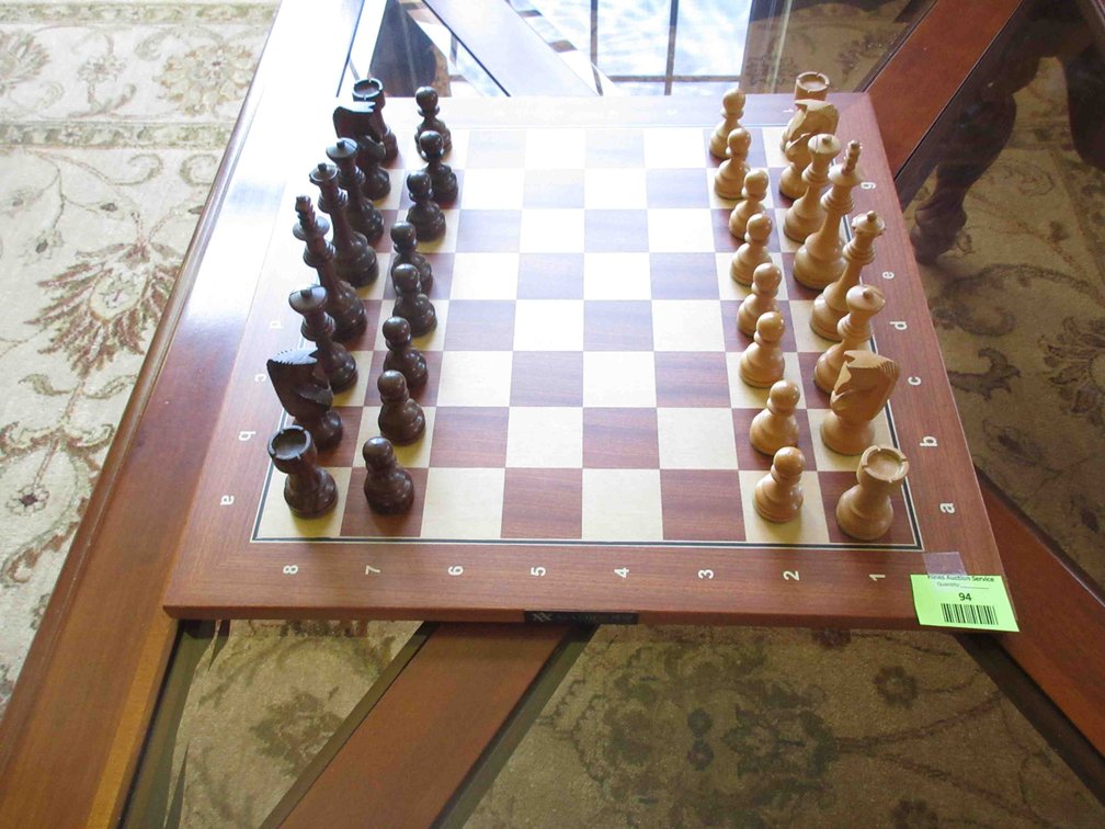 A&A Chess wood chessboard with pieces