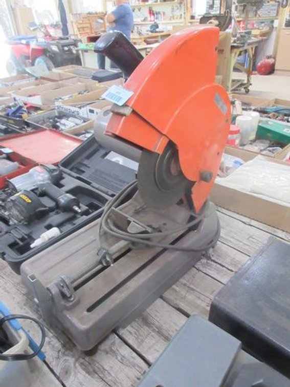 Makita 14" portable cut-off saw