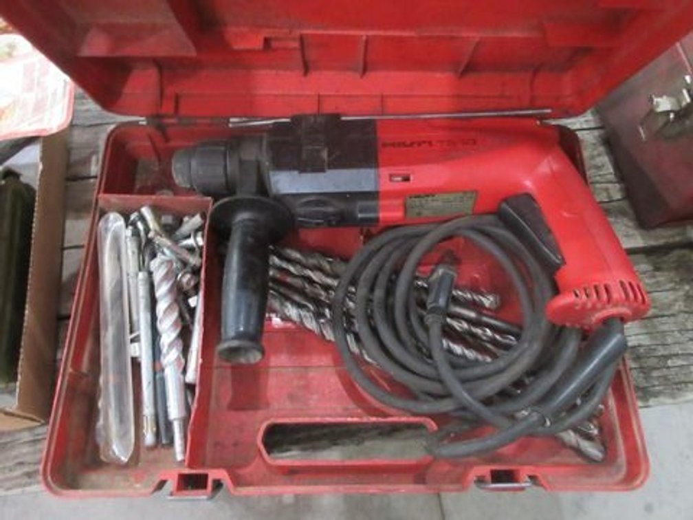 Hilti TE10 concrete hammer drill