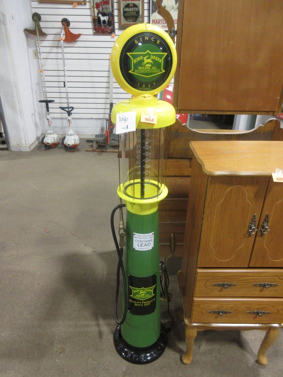 John Deere Wayne self-measuring pump replica floor lamp