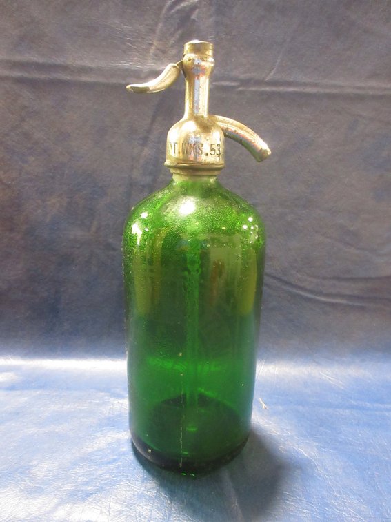 Excelsior Bottling , Newark NJ seltzer bottle