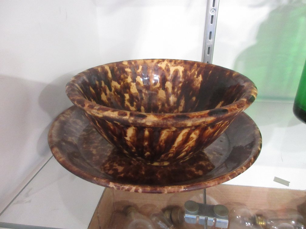 Brown Mottled yellowware pottery group