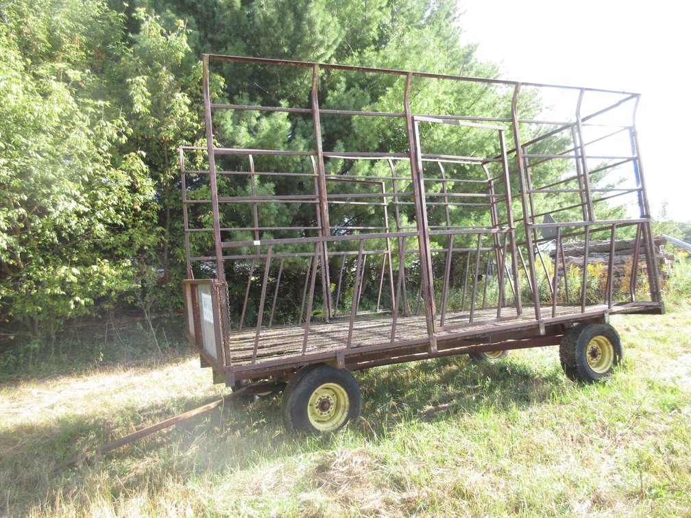 Forage King bale throw wagon on New Holland running gear