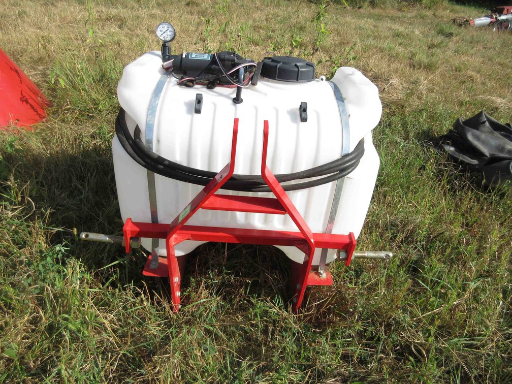 Fimco 3pt sprayer with booms
