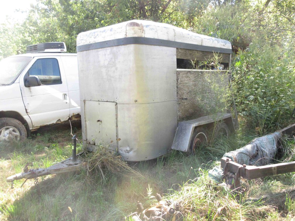 Homemade tandem axle stock trailer (no title)