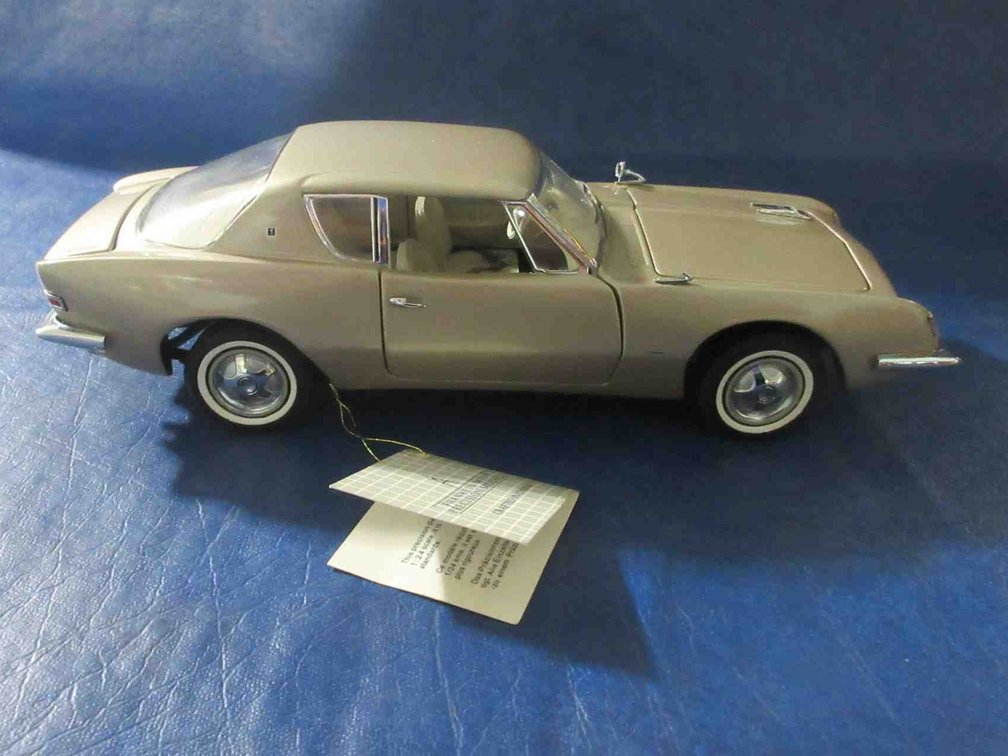 Franklin Mint 1963 Studebaker Avanti die-cast