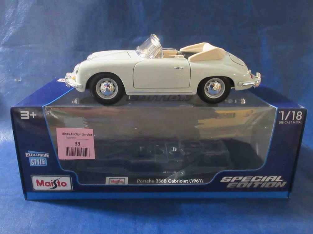 Burago 1961 Porsche 356B Cabriolet die-cast