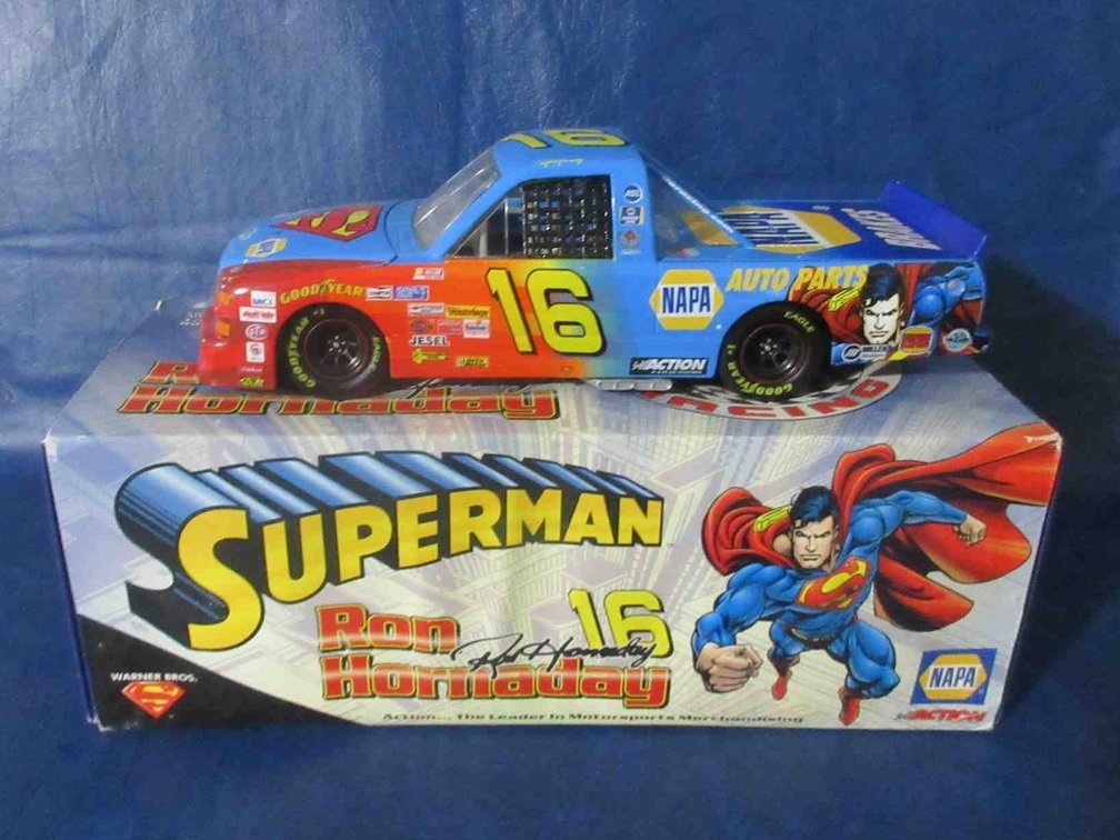 Action Racing Superman #16 Napa Ron Hornady die-cast
