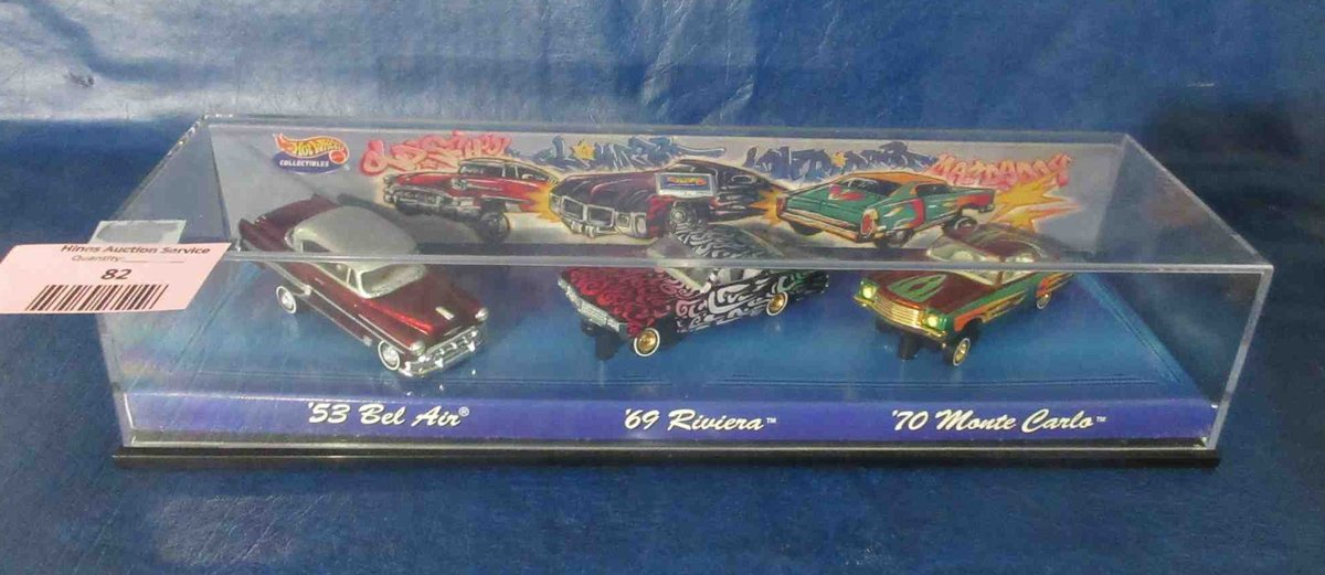 Hot Wheels Custom Series 1 lowrider die-cast set
