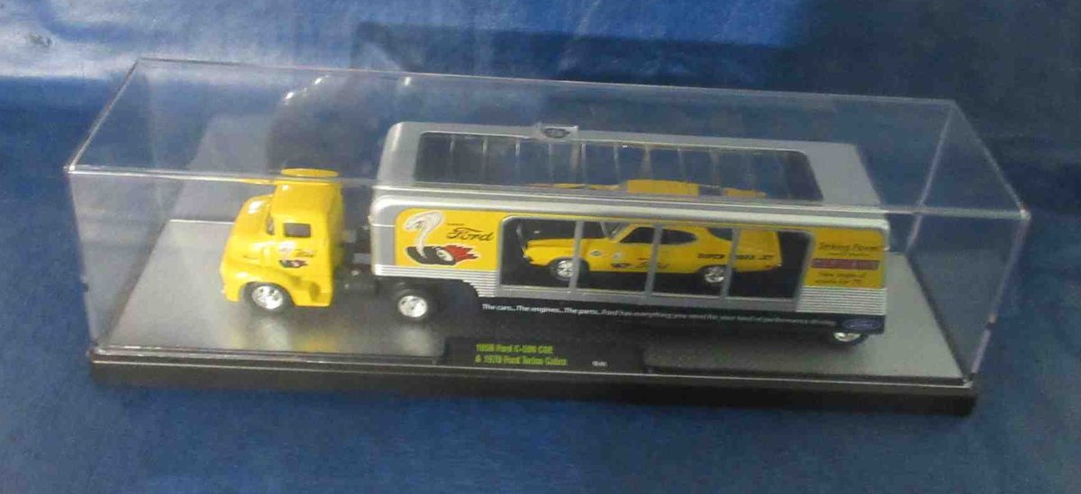 M2 1956 Ford C-500 COE & 1970 Ford Torino Cobra die-cast
