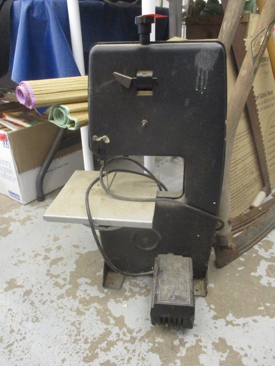 Black & Decker band saw