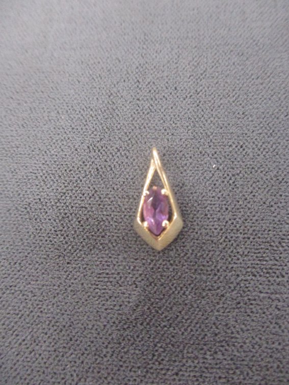 10k Solid gold purple amethyst pendant