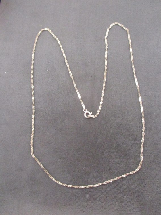 Sterling silver twist style necklace