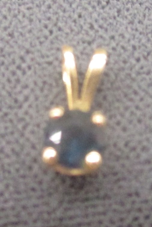 10k Solid gold blue sapphire pendant