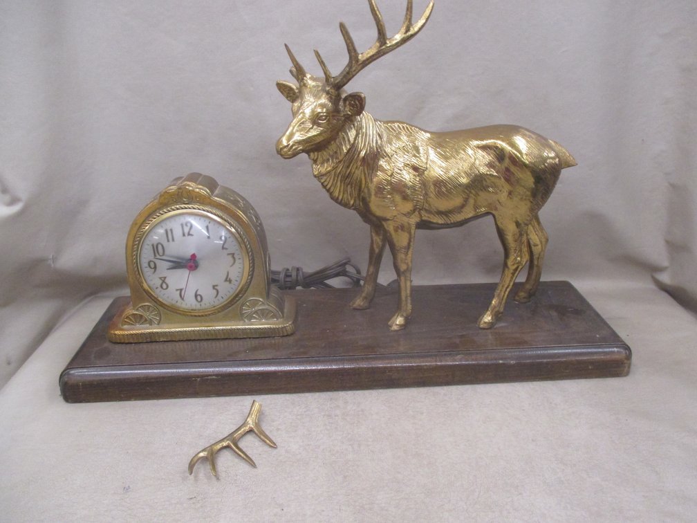 Sessions clock Co. mantle clock with elk figurine