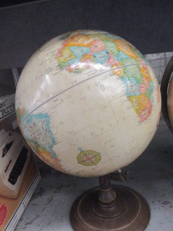 Replogle World classic 12" globe