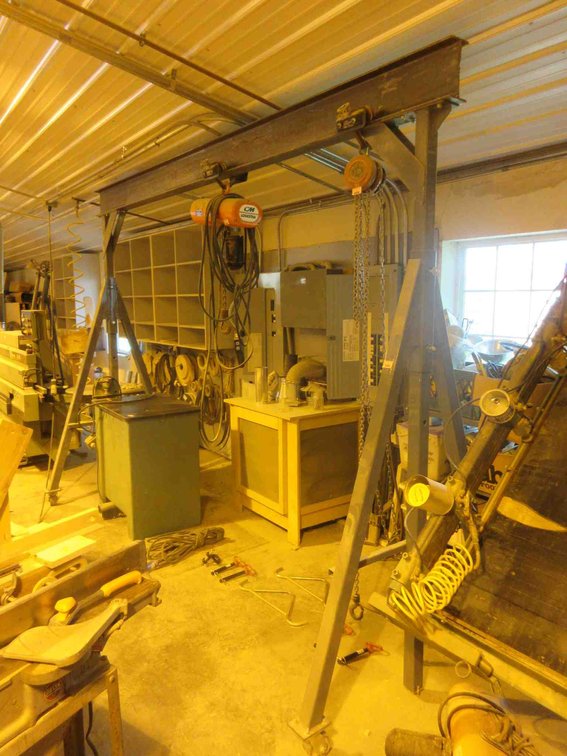 Rolling A-frame overhead crane stand (day 2 removal only)