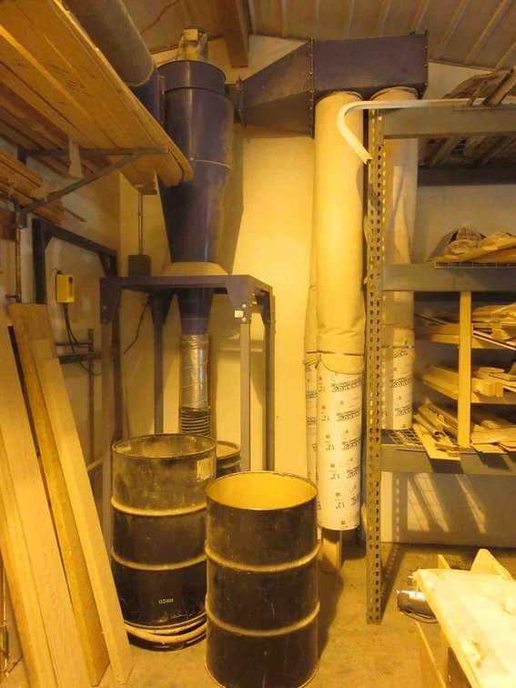 Cyclone dust collection system with ducting (day 2 removal only)