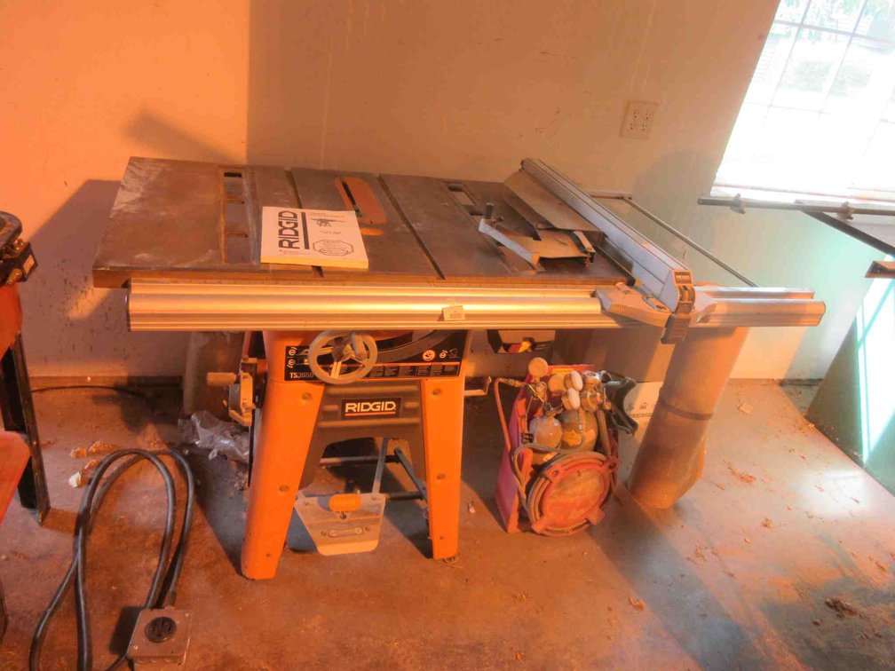 Ridgid TS3650 10" table saw on stand