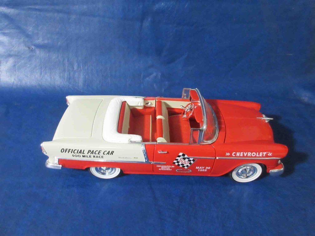 Ertl 1955 Chevrolet Bel Air convertible Indianapolis 500 pace car die-cast