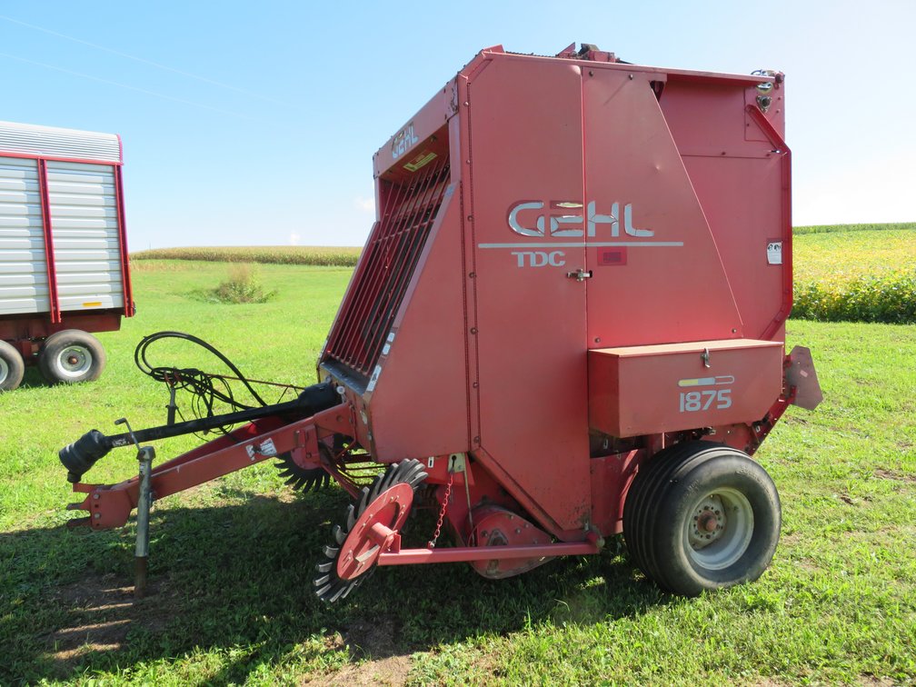 Gehl TDC 1875 round baler (located offsite)