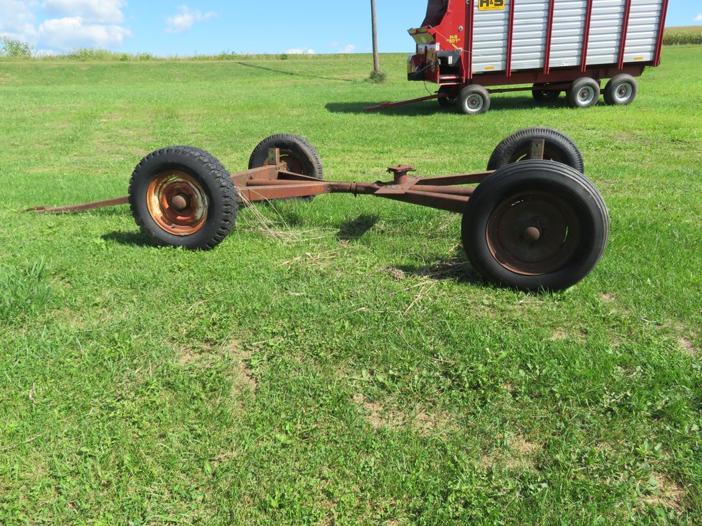 Montgomery Ward 531 4-wheel running gear (located offsite)