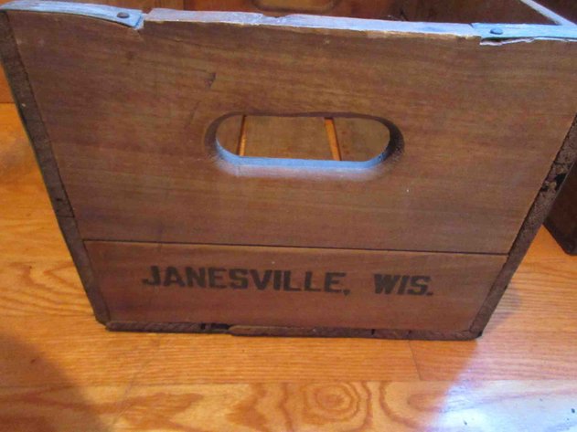 Image for Gray's Beverages wood crate