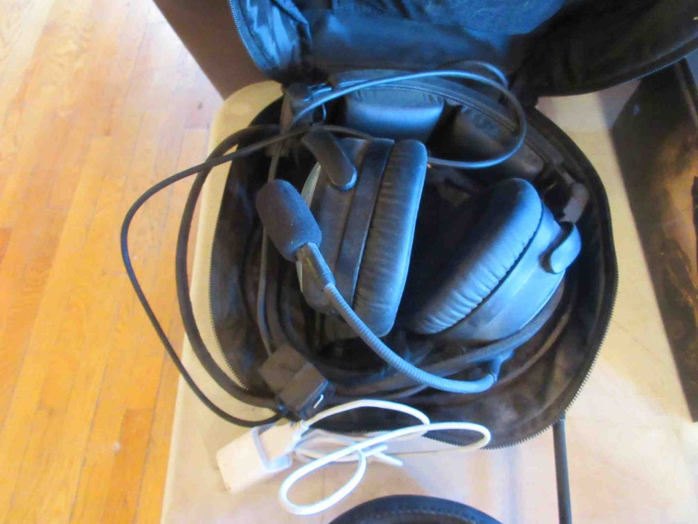 Pair of Lightspeed Sierra Bluetooth headphones with mic