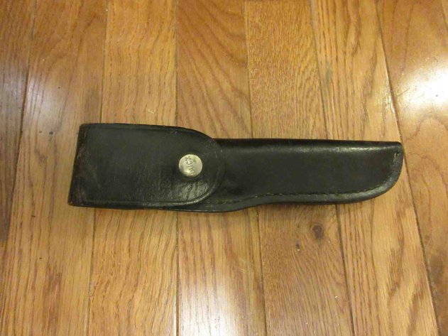 Image for Buck knife in leather sheath