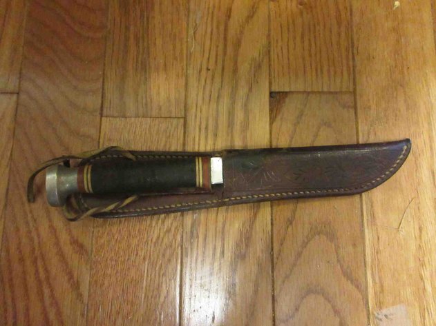 Image for Ka-Bar knife in leather sheath