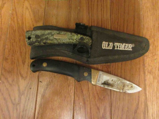 Image for (2) Schrade knives