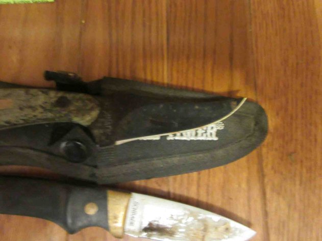 Image for (2) Schrade knives