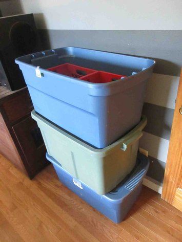 Image for Group of totes
